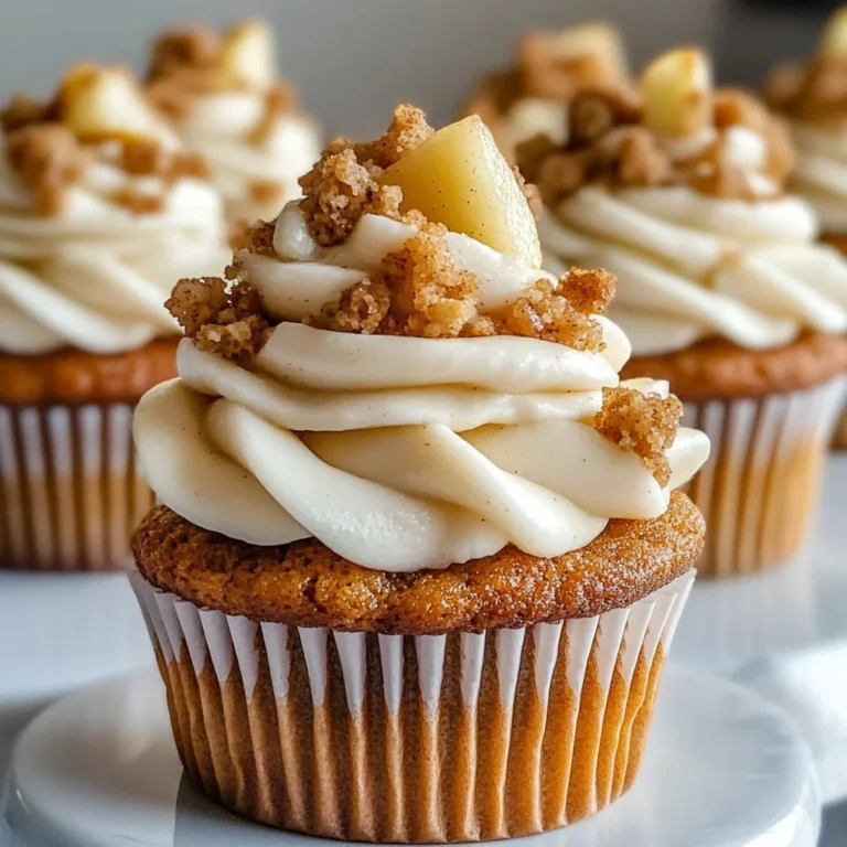 Apple Crisp Cupcakes