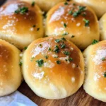 Easy Garlic Butter Dinner Rolls